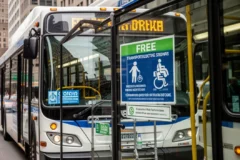 abrera lanza la t social para transporte urbano gratuito a mayores y discapacitados 7753