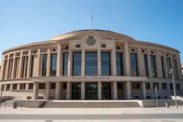 Vista del edificio del Parlamento catalán sin personas ni texto